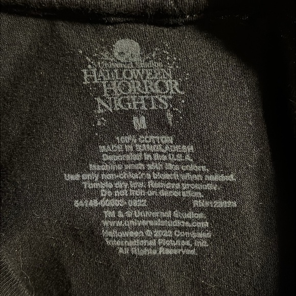 Universal Studios Halloween Horror Nights Women's Md TShirt 2022 scary spooky - Picture 7 of 7